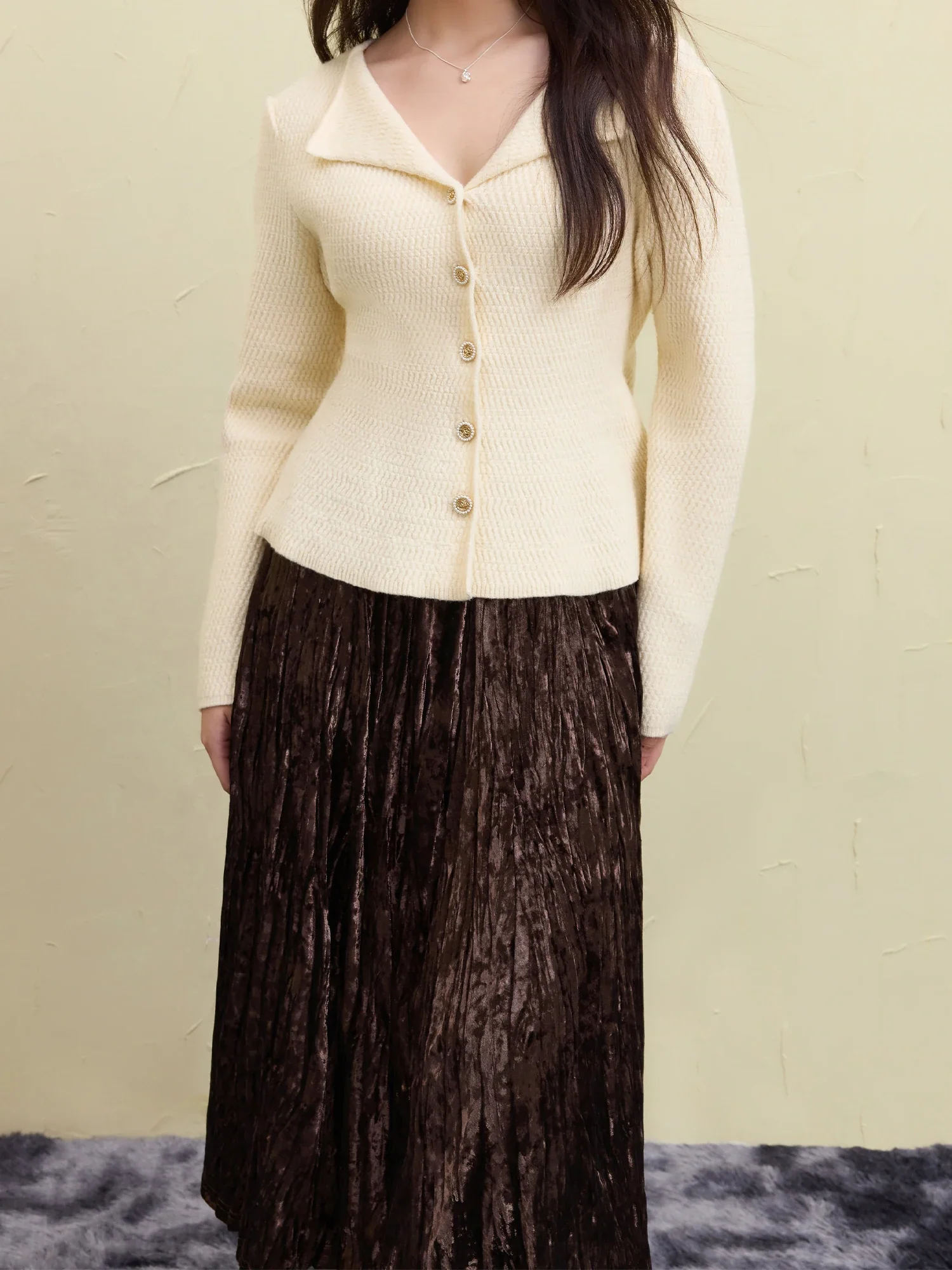 Bubble Sleeve V-neck Red Knit Cardigan - Image 4