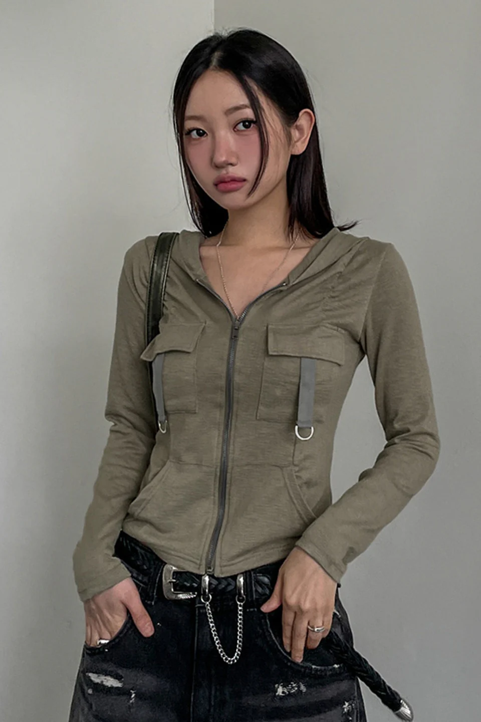 Cargo Pocket Panel Zip-Up Cropped Hoodie - Image 6