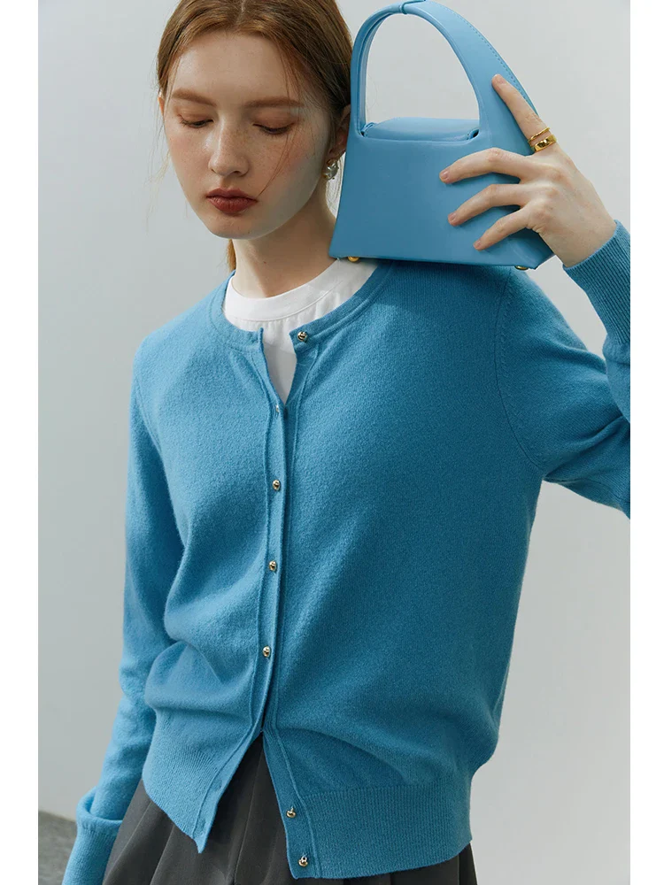 Casual Solid Knit Early Autumn Cardigan - Image 4