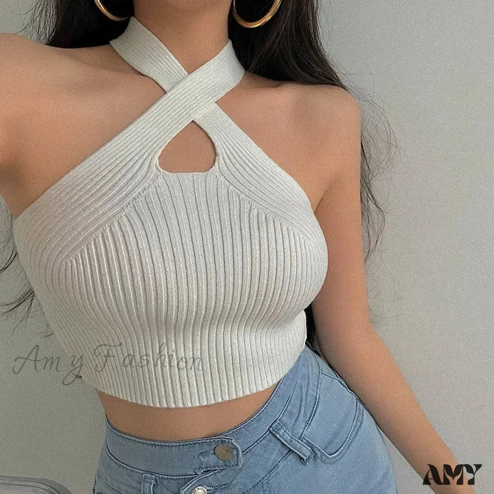 Close Fitting Simple Style Solid Color Halter Neck Sleeveless Casual Crop Top - Image 2