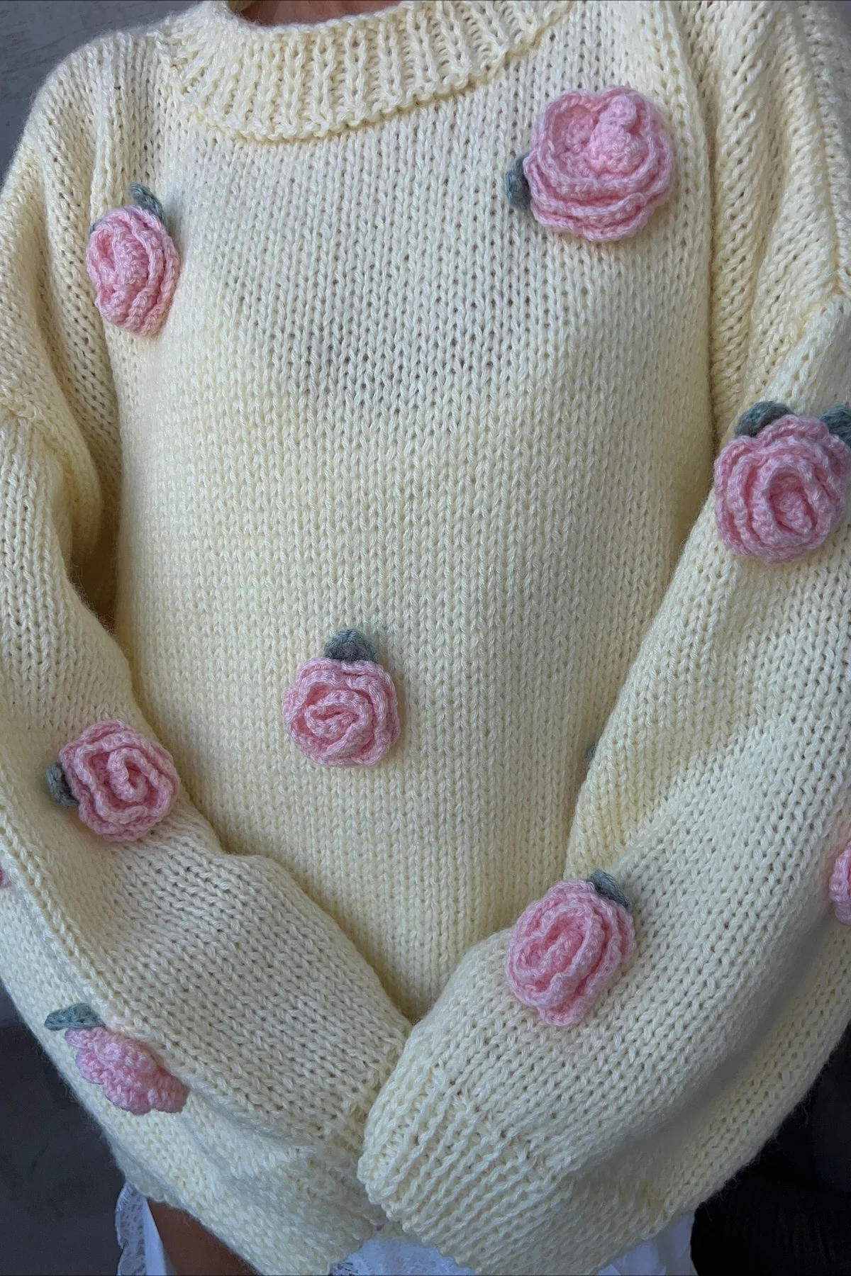 Crew Neck Minimalist 3D Flower Knit Sweater - Image 6