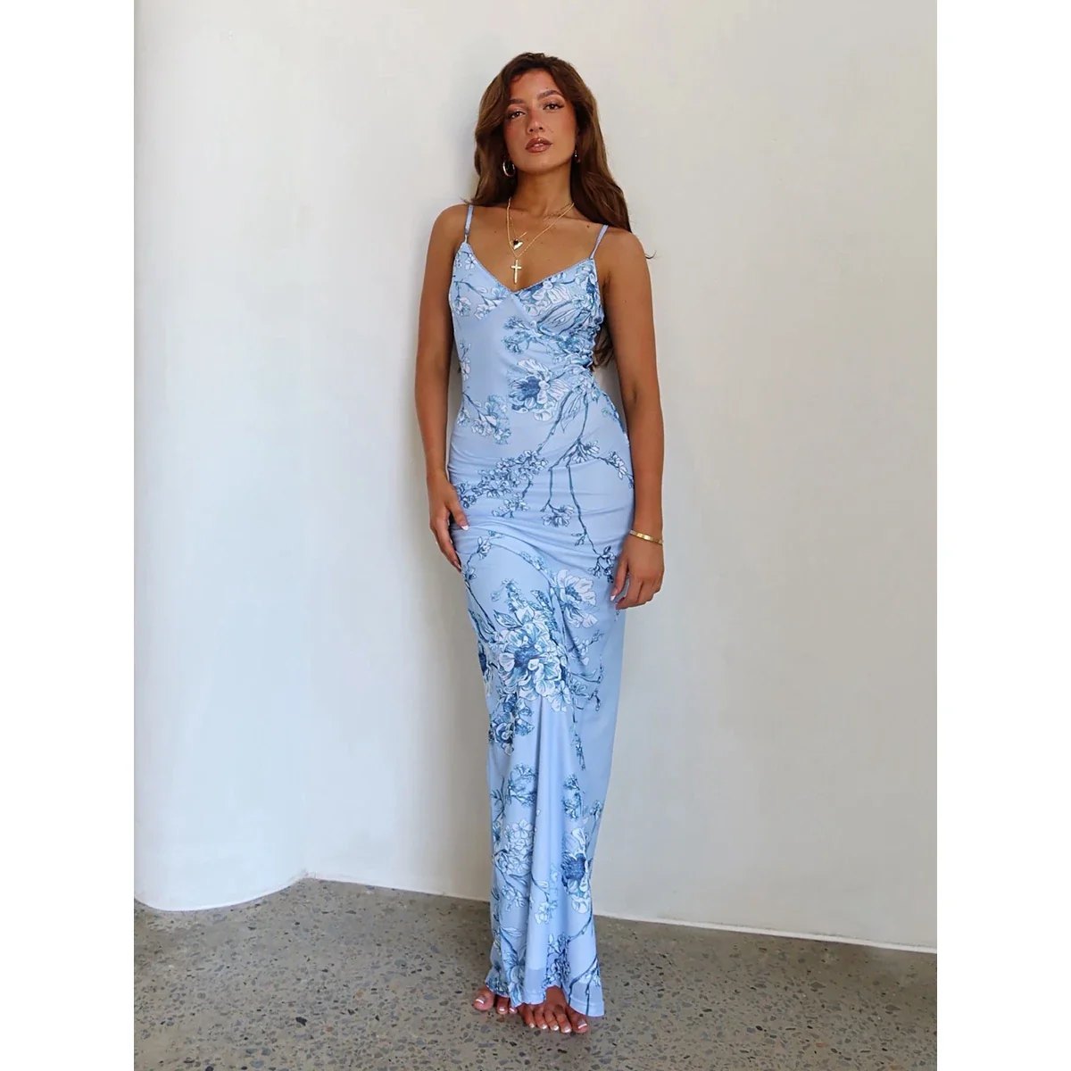 Floral Sleeveless V-neck Vacation Dress - Image 2