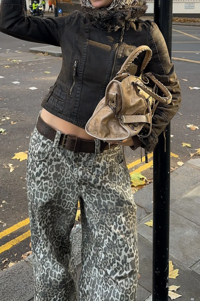 Leopard Print High-End Straight Loose Jeans - Image 2
