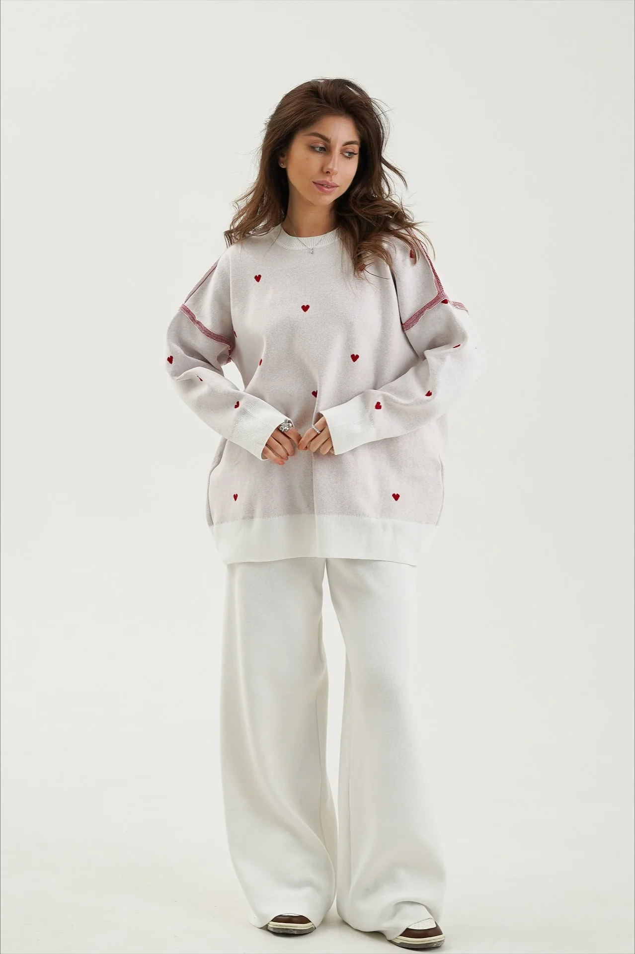 Oversized Heart Print Long Sleeve Knit Sweater - Image 3