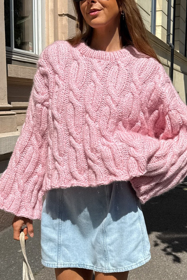 Pink Slouchy Cable-Knit Short Sweater - Image 4