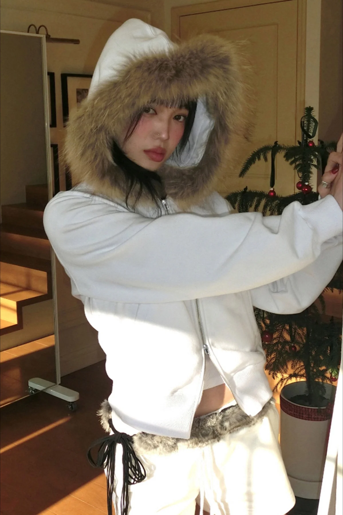 Retro Fuzzy Panel Velvet Zip-Up Hoodie - Image 6