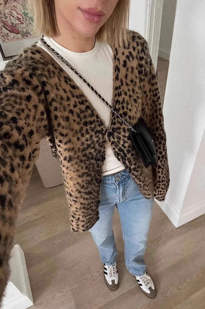 Retro Leopard Print V Neck Soft Brushed Loose Cardigan - Image 4