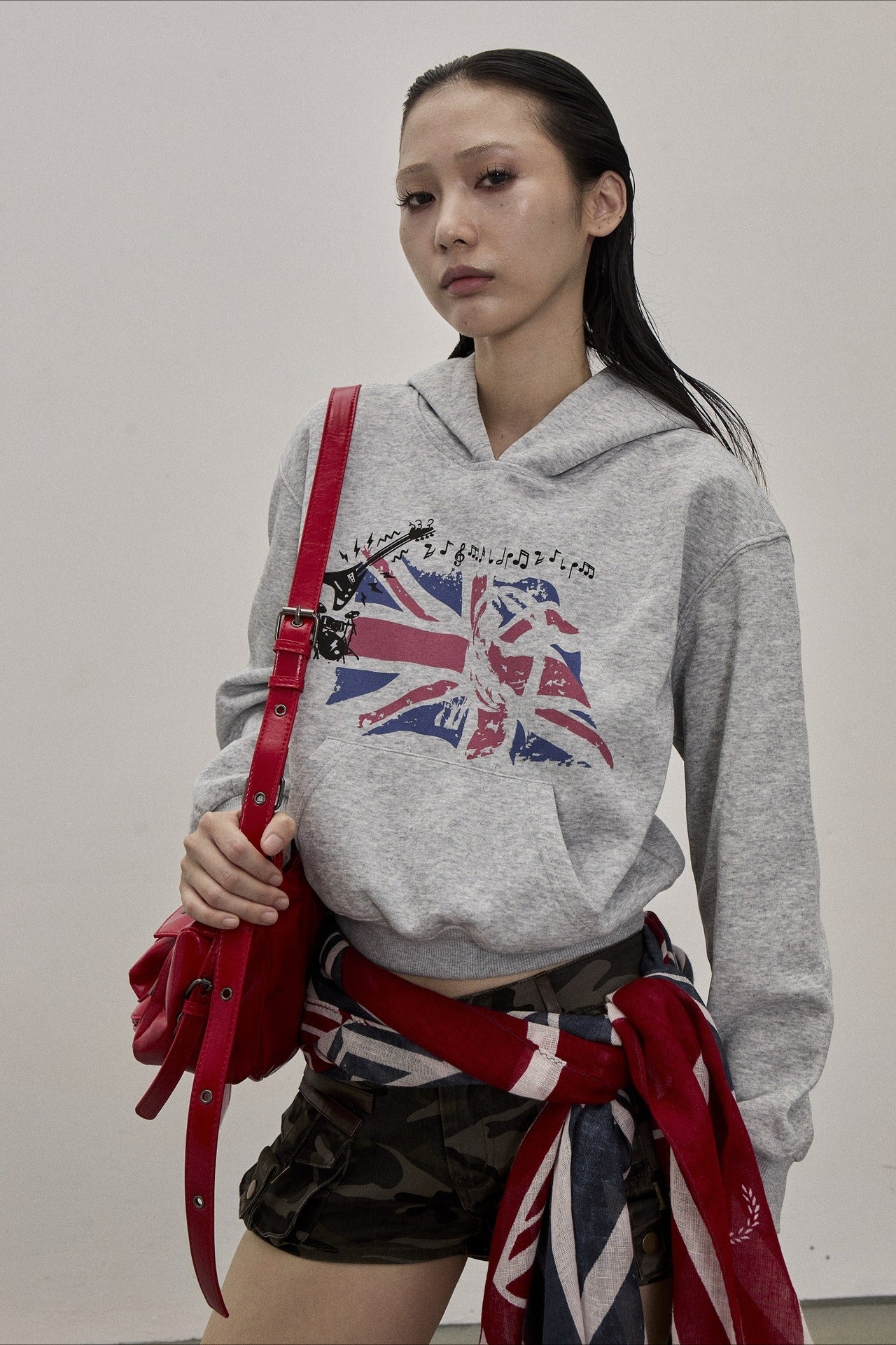 Retro Union Jack Star Cropped Hoodie - Image 2