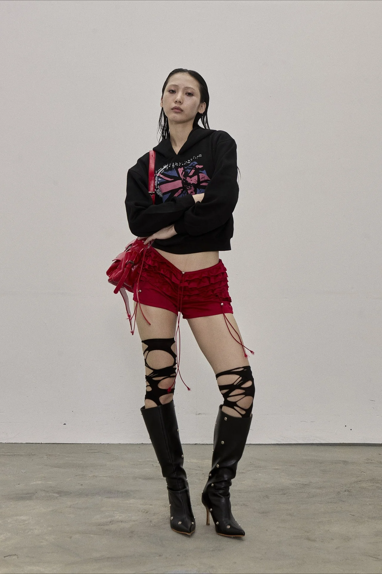 Retro Union Jack Star Cropped Hoodie - Image 6