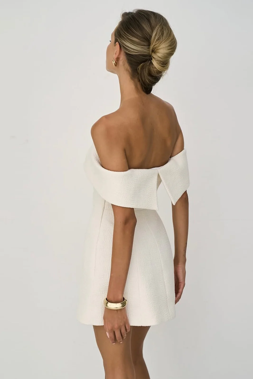 Sexy Backless Off-Shoulder Solid Bodycon Party Dress - Image 6