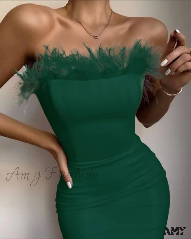 Amy Fashion - Sexy Strapless Backless Feather Black Midi Dress - Image 3