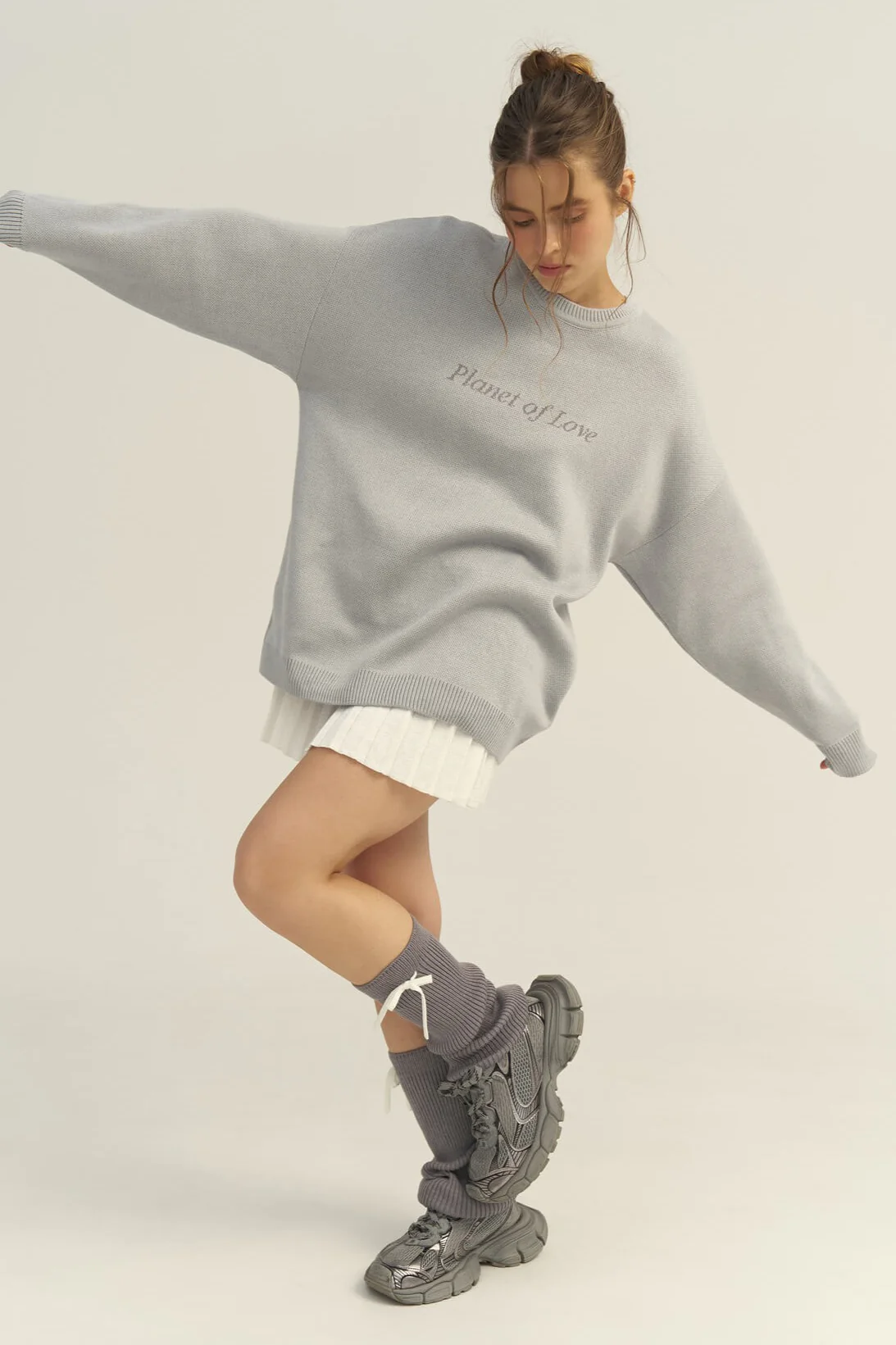 Slim-Fit Graphic Letter Print Versatile Knit Sweater - Image 7
