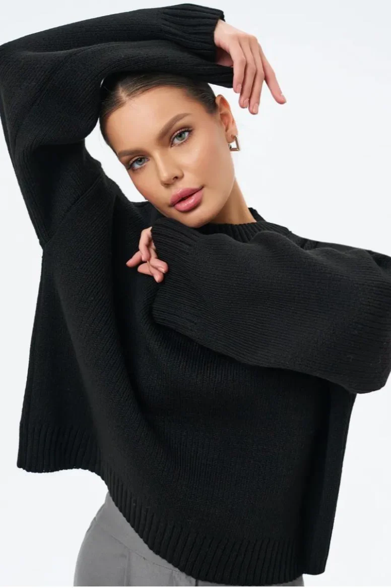 Solid Crewneck Loose Knit Sweater - Image 3