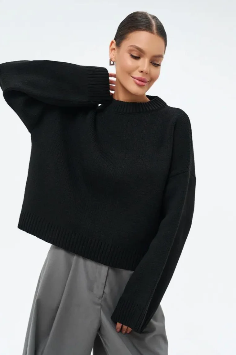 Solid Crewneck Loose Knit Sweater - Image 4