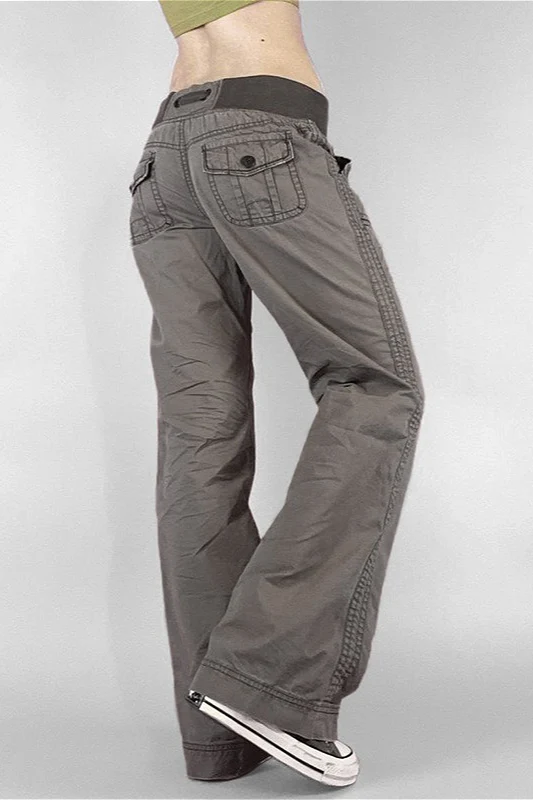 Street Style Low-Rise Cargo Jeans - Image 3