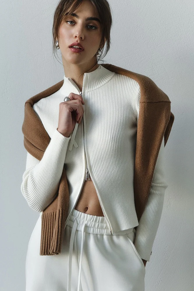 Two - Way Zipper Stand Collar Slim Long Sleeve Thermal Knit Cardigan - Image 5