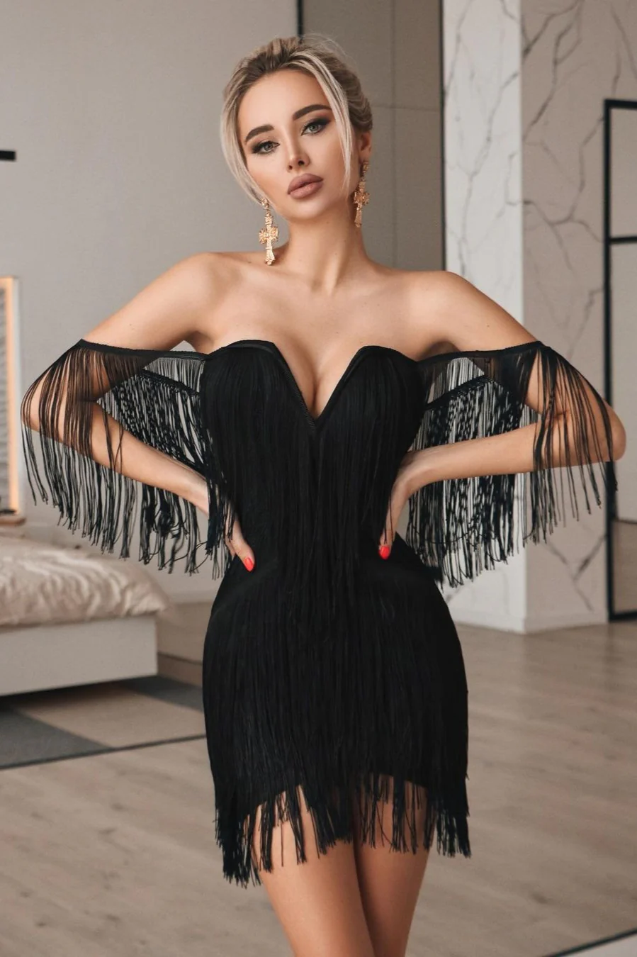 V-Neck Backless Tassel Bodycon Party Dress - Image 4