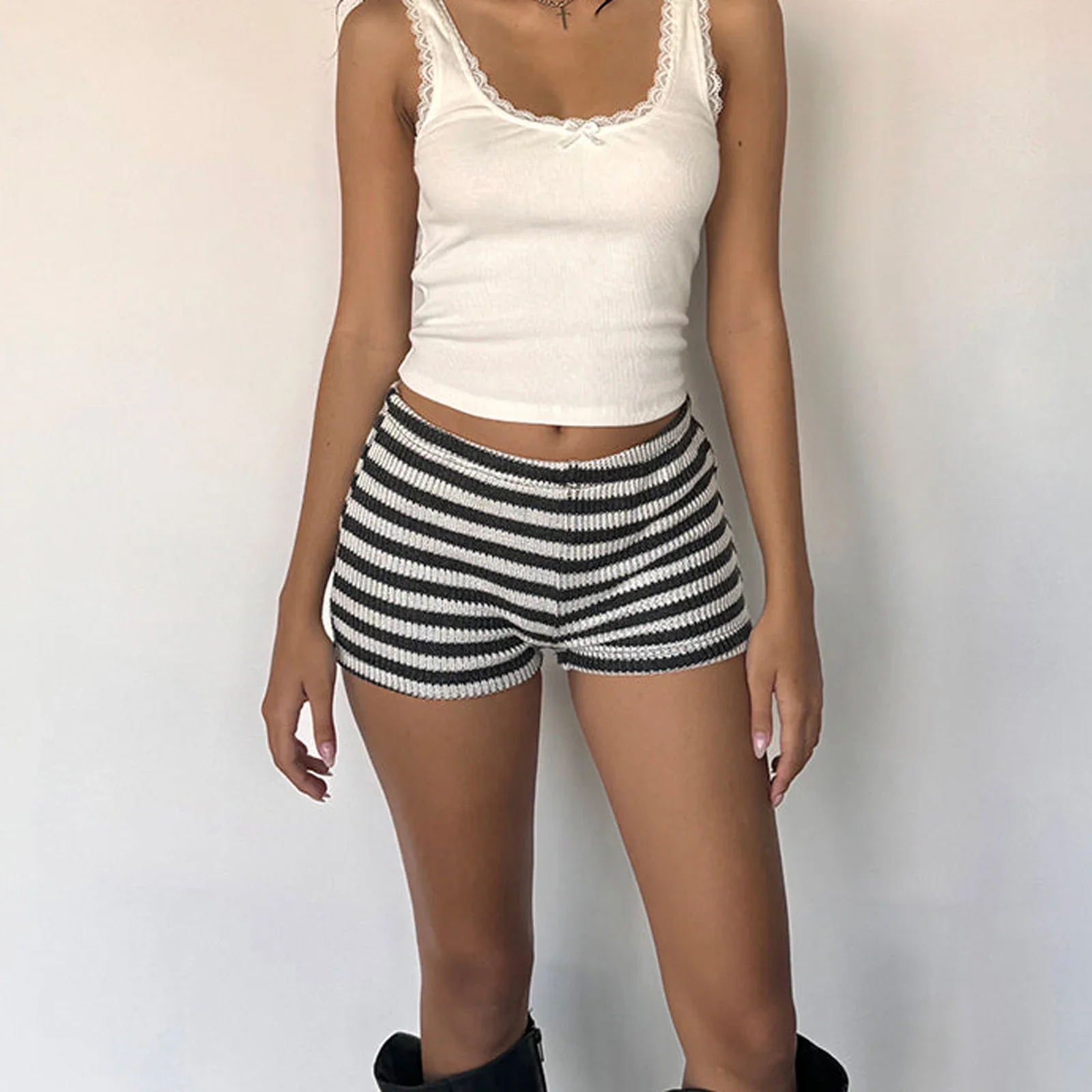 Velvet Drawstring High-Waist Short - Image 5