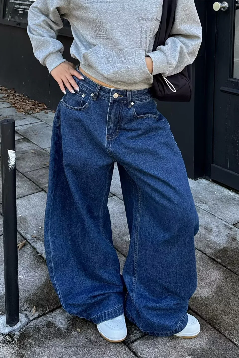 Vintage Relaxed Curved Wide Leg Dark Blue Jeans