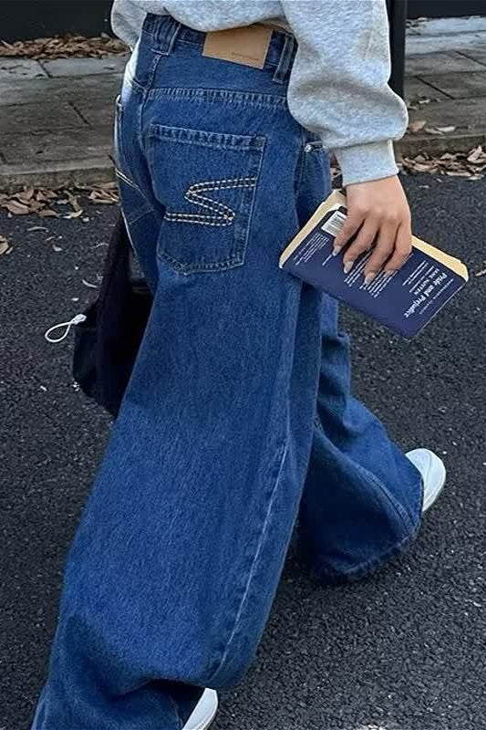 Vintage Relaxed Curved Wide Leg Dark Blue Jeans - Image 3