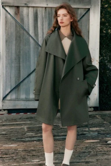 Wide Collar Single-Button Mid-Length Loose Fit Trench Coat - Image 7