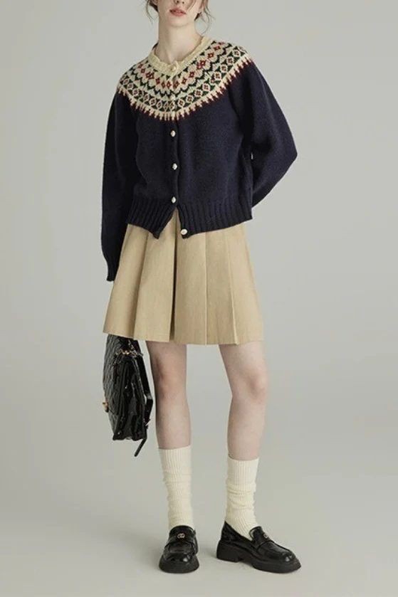 Wool Crew Neck Long Sleeve Single Breasted Cardigan - Image 4