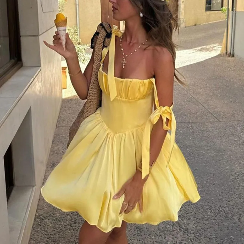 Yellow Halter Belt Pleated Mini Dress - Image 2